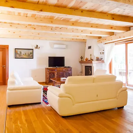 Pietra Mare Motel 4*