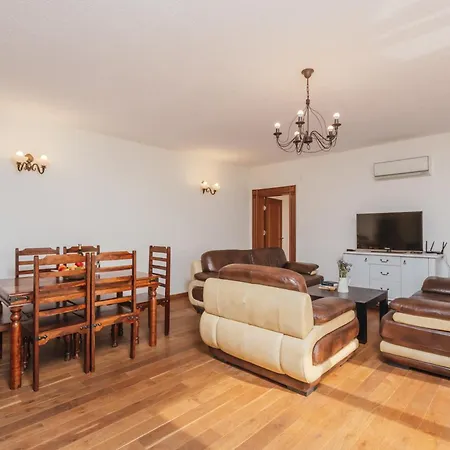 Pietra Mare 4*