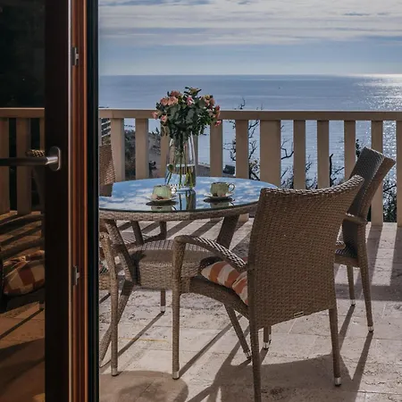 Pietra Mare 4*