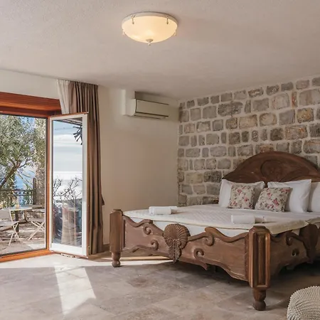 Pietra Mare 4* Petrovac